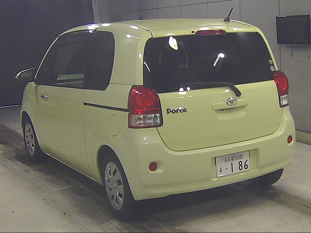 TOYOTA PORTE