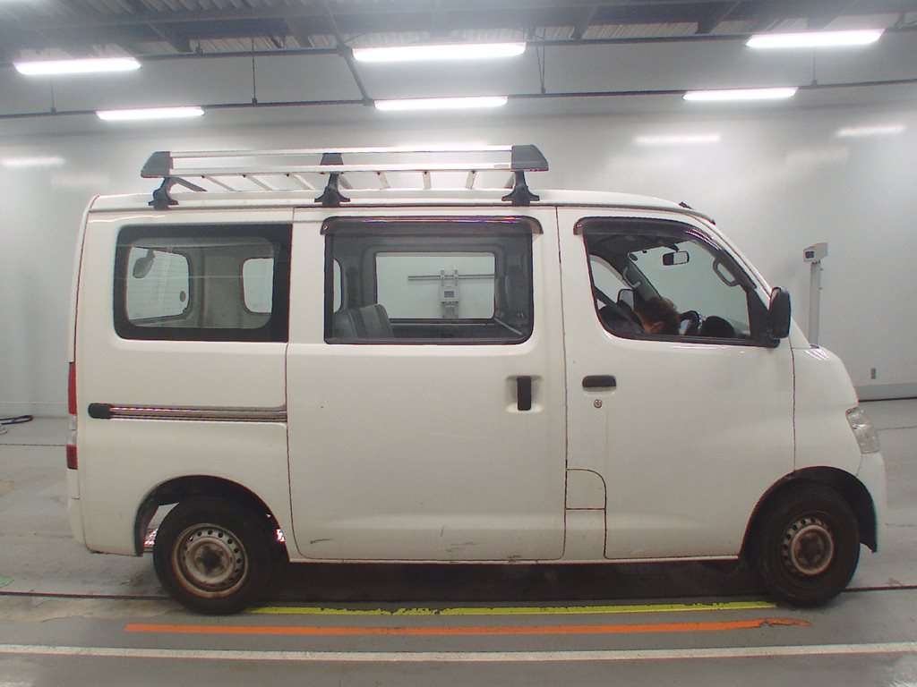 TOYOTA LITE ACE