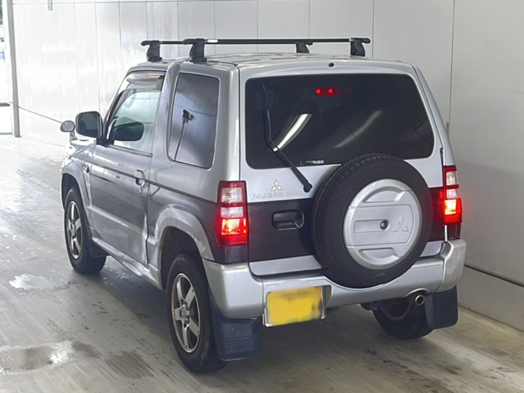 MITSUBISHI PAJERO MINI