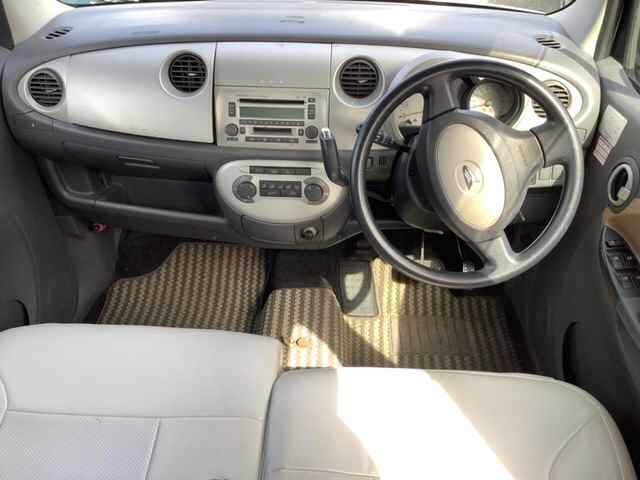 DAIHATSU MOVE LATTE