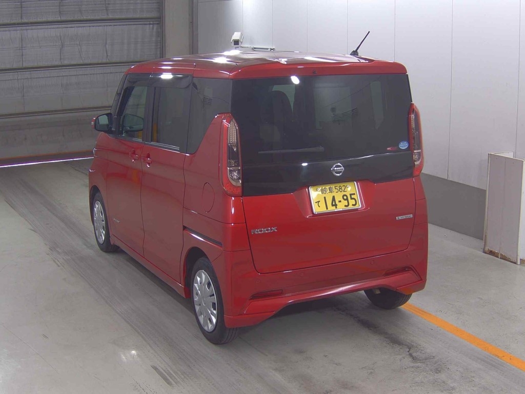 NISSAN ROOX