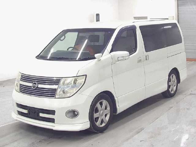 NISSAN ELGRAND