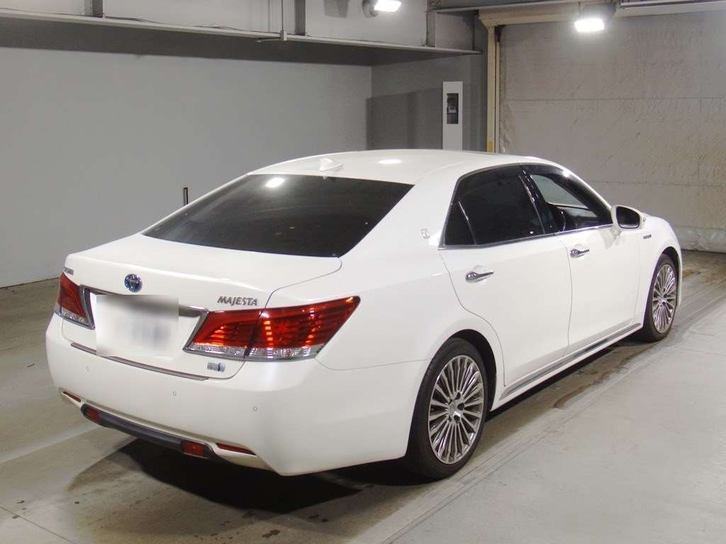 TOYOTA CROWN MAJESTA
