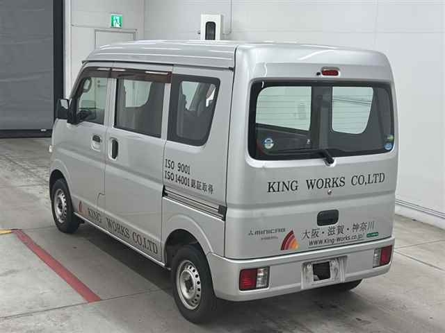 MITSUBISHI MINICAB
