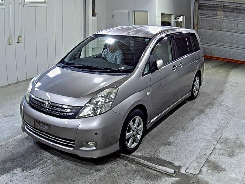 TOYOTA ISIS