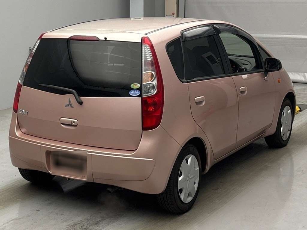 MITSUBISHI COLT