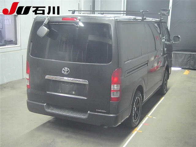 TOYOTA REGIUS ACE