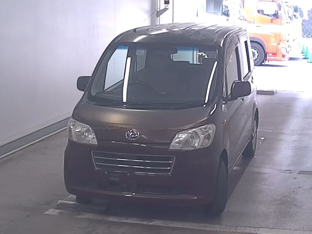 DAIHATSU TANTO EXE