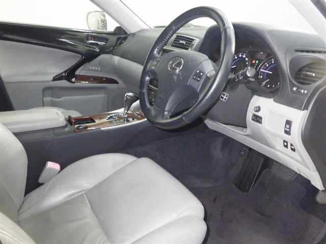 LEXUS IS250