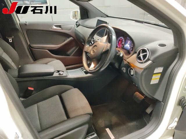 MERCEDES-BENZ B-CLASS