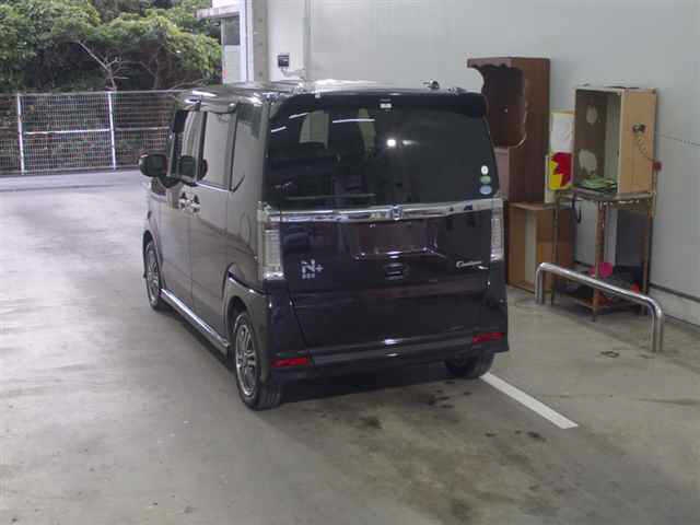 HONDA N-BOX+