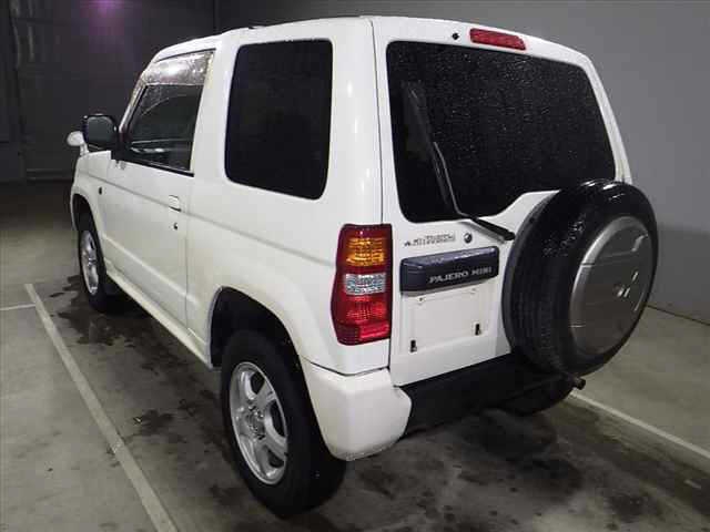 MITSUBISHI PAJERO MINI