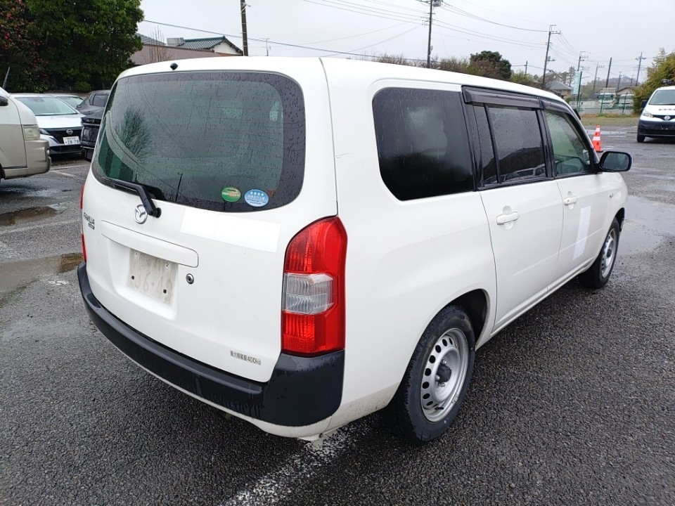MAZDA FAMILIA