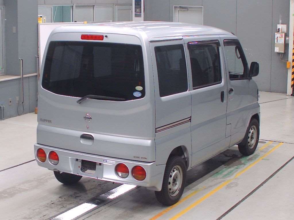 NISSAN CLIPPER