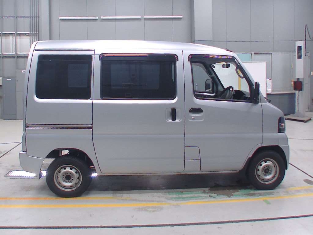 NISSAN CLIPPER