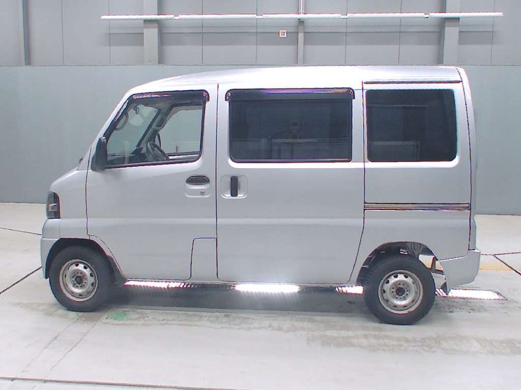 NISSAN CLIPPER
