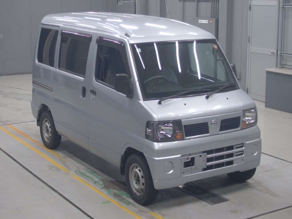 NISSAN CLIPPER