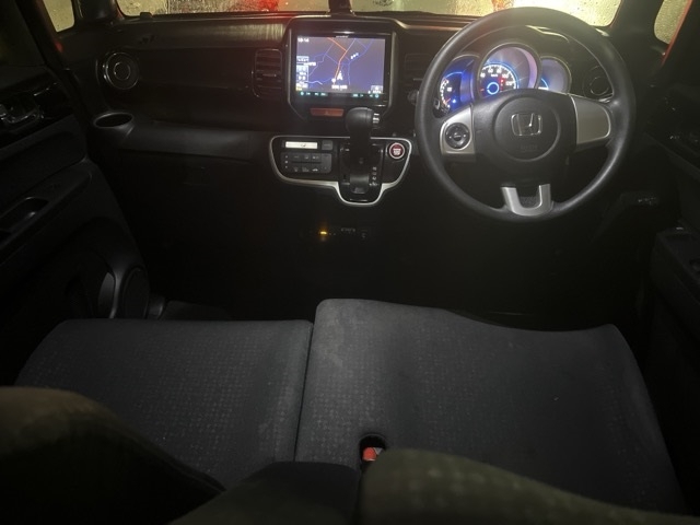 HONDA N-BOX+