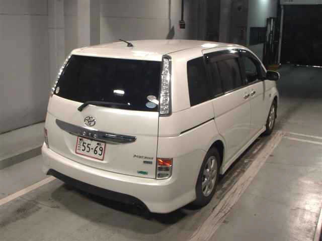 TOYOTA ISIS