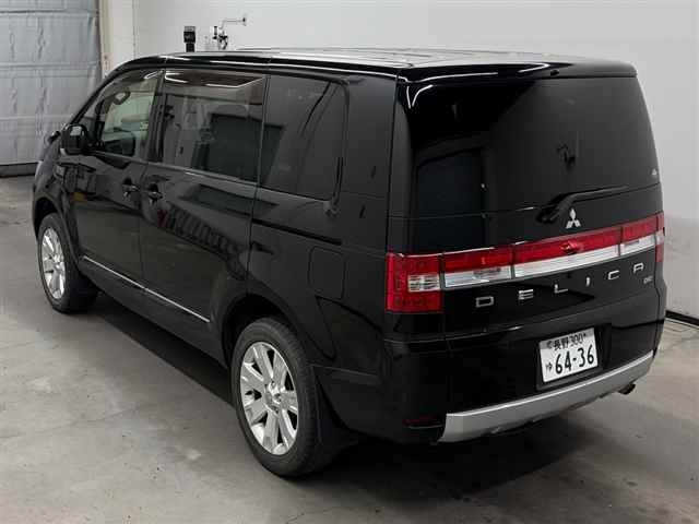 MITSUBISHI DELICA D:5
