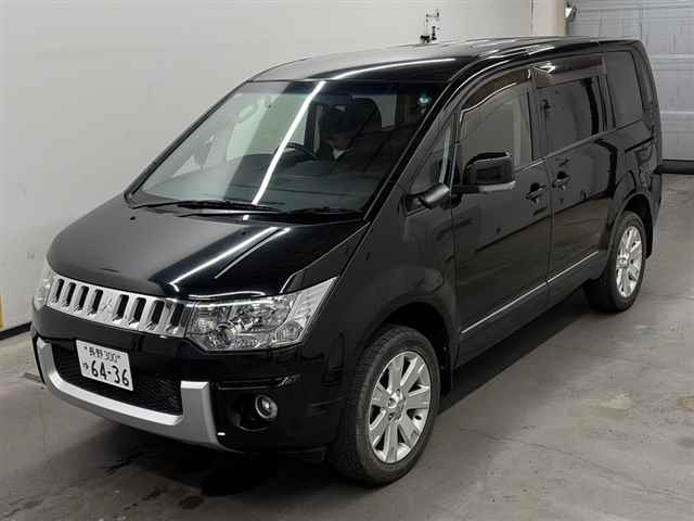 MITSUBISHI DELICA D:5