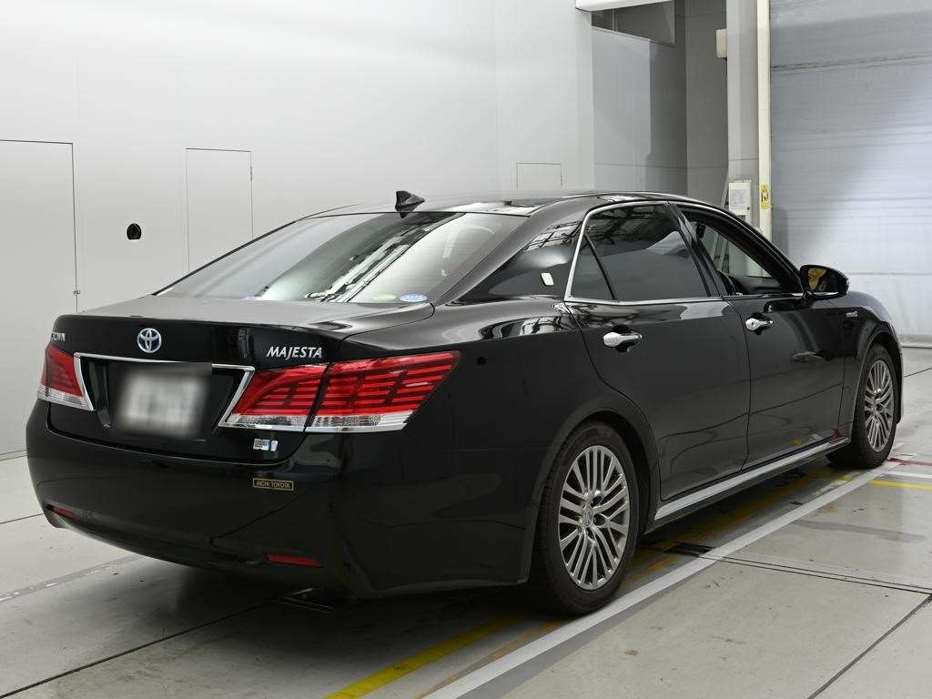 TOYOTA CROWN MAJESTA