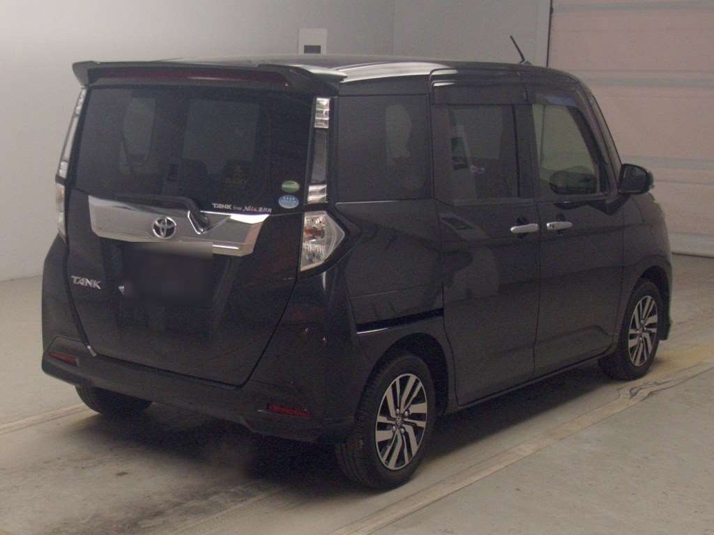 TOYOTA TANK