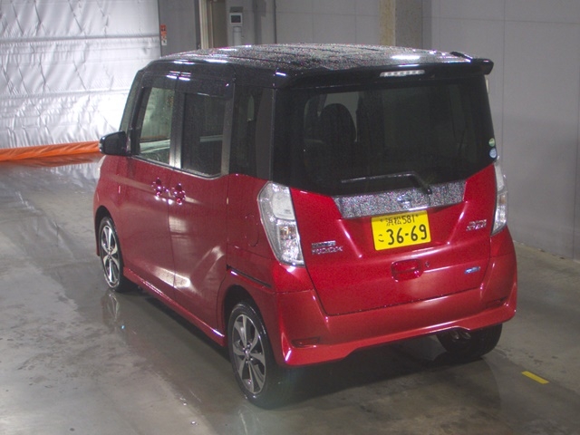 NISSAN DAYZ ROOX