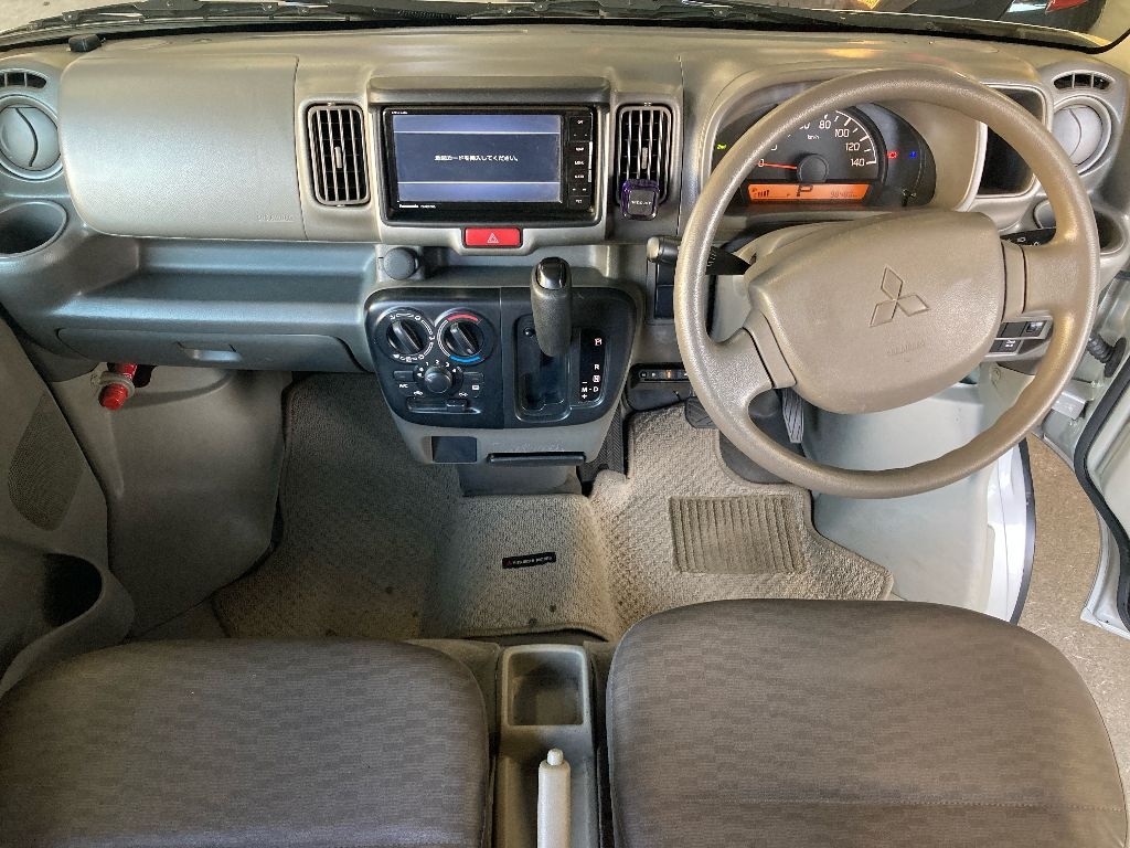 MITSUBISHI MINICAB