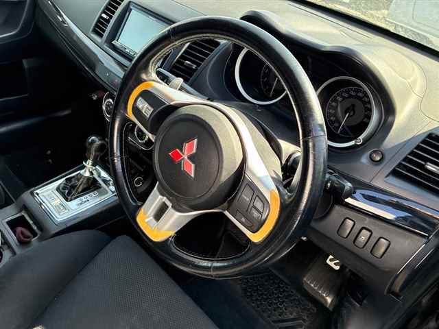 MITSUBISHI LANCER EVOLUTION