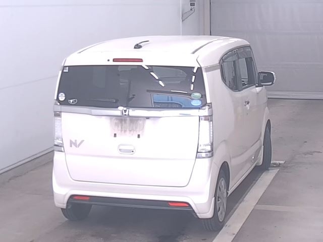 HONDA N-BOX SLASH