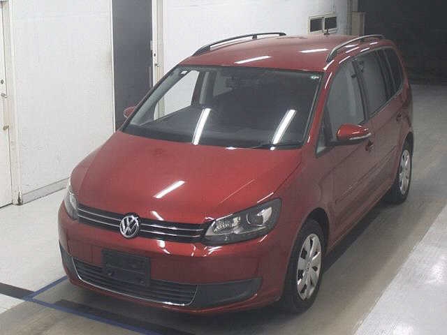 VOLKSWAGEN TOURAN