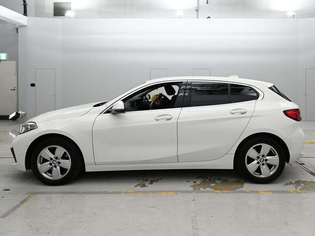 BMW 1-SERIES