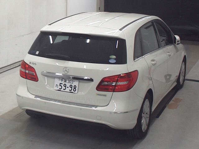 MERCEDES-BENZ B-CLASS
