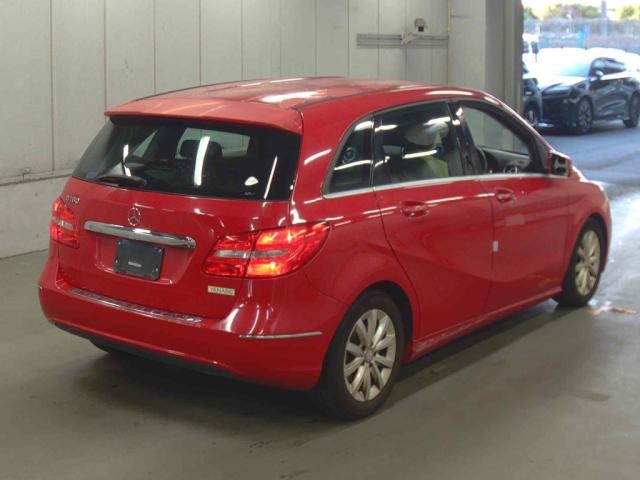 MERCEDES-BENZ B-CLASS