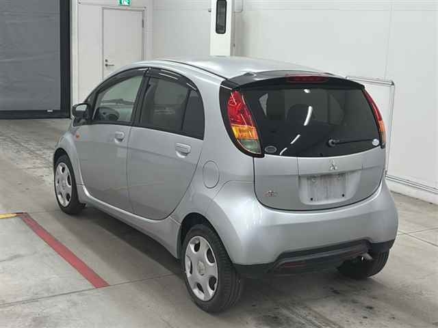 MITSUBISHI I