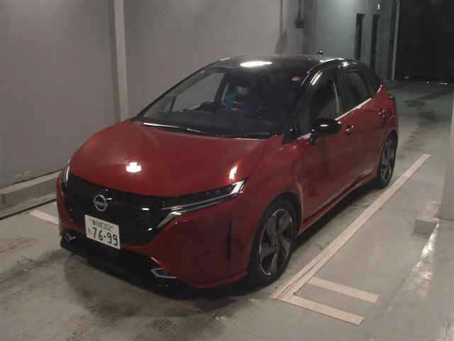 NISSAN AURA