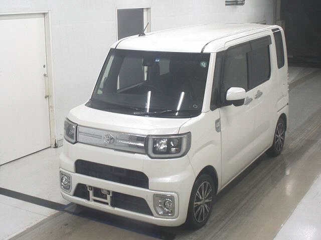 TOYOTA PIXIS MEGA