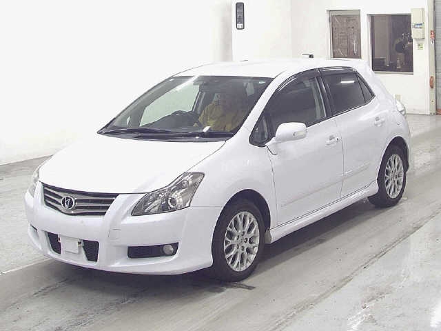TOYOTA BLADE