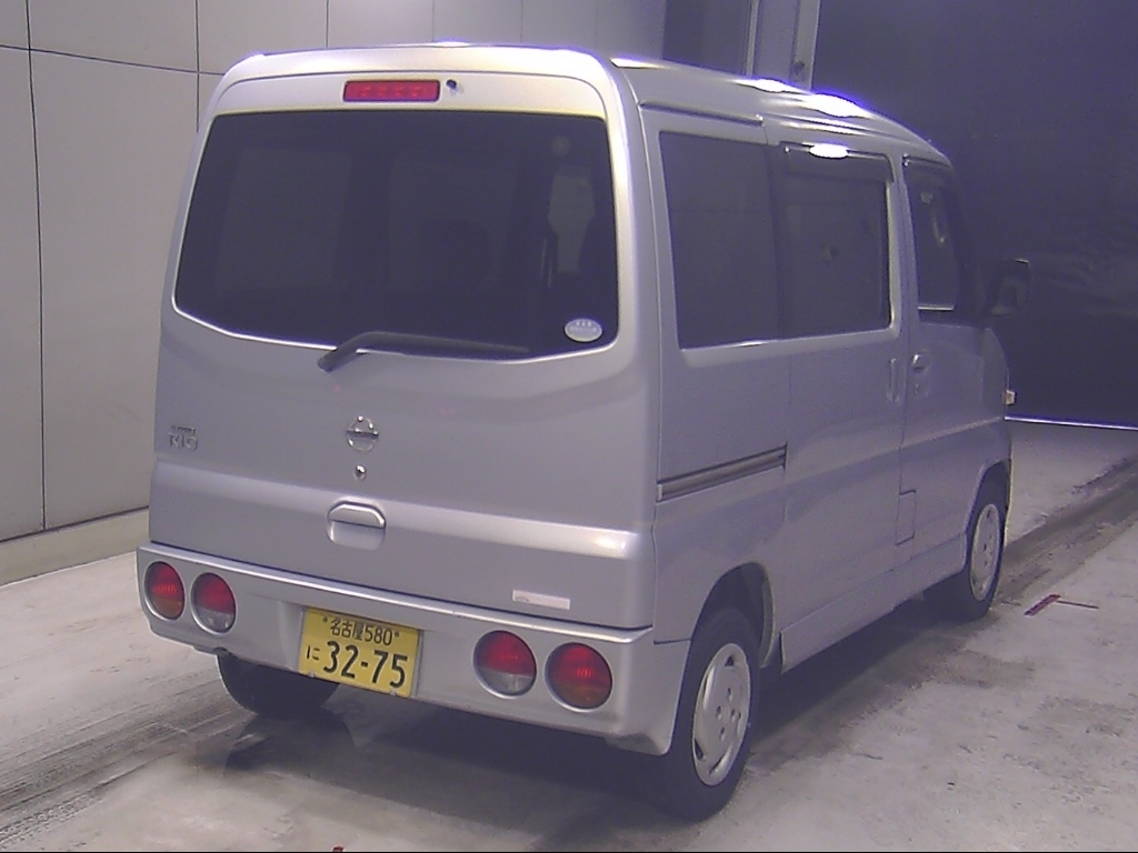 NISSAN CLIPPER
