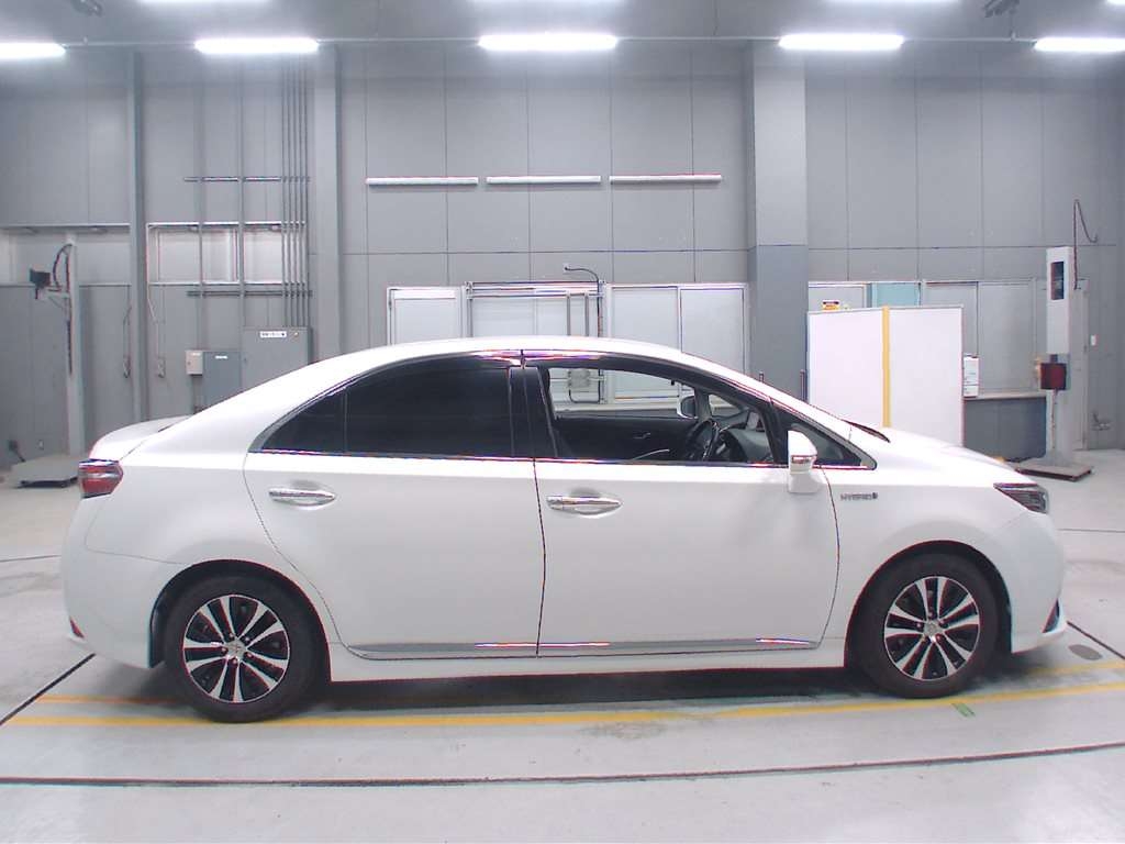 TOYOTA SAI