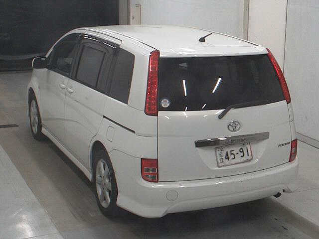 TOYOTA ISIS