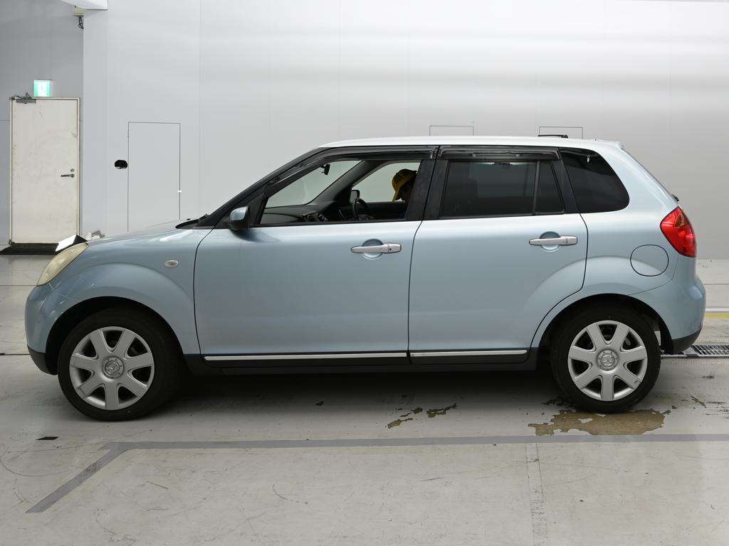 MAZDA VERISA
