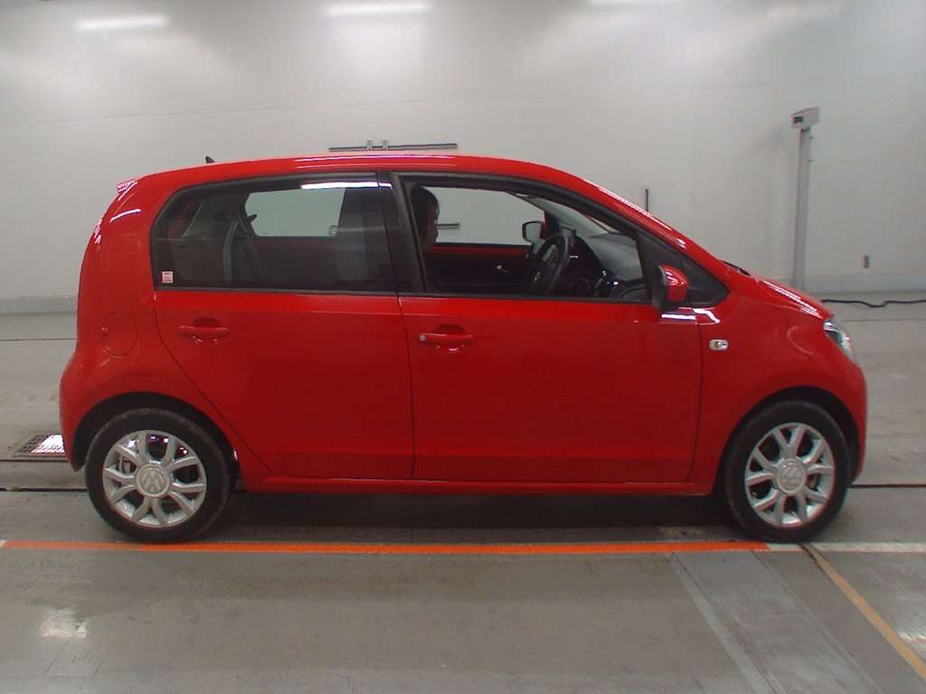 VOLKSWAGEN UP!