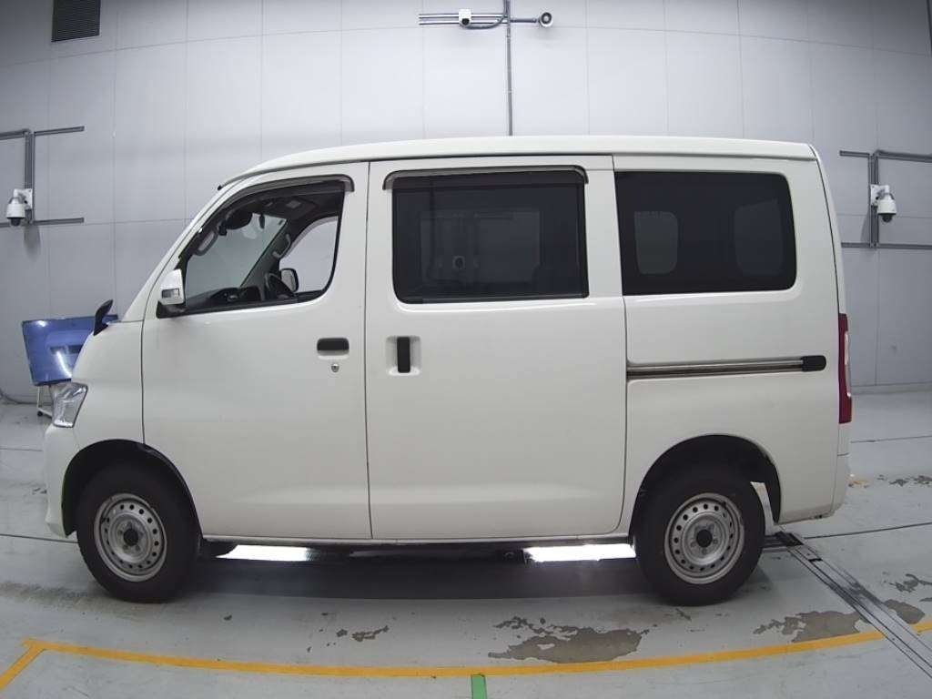 TOYOTA TOWN ACE