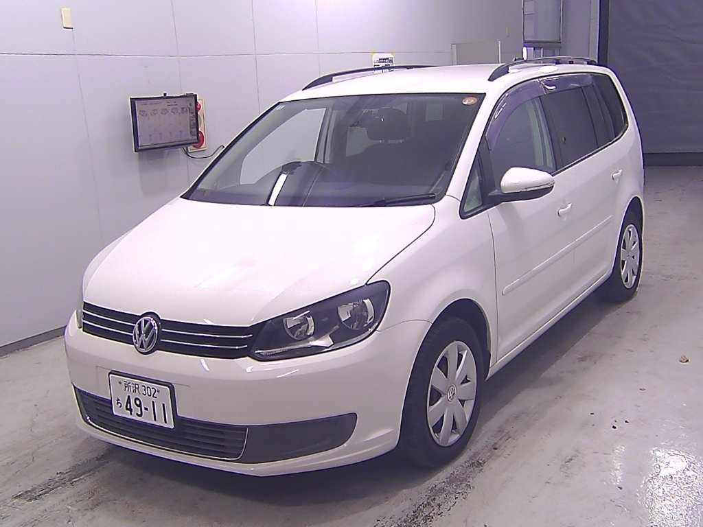 VOLKSWAGEN TOURAN