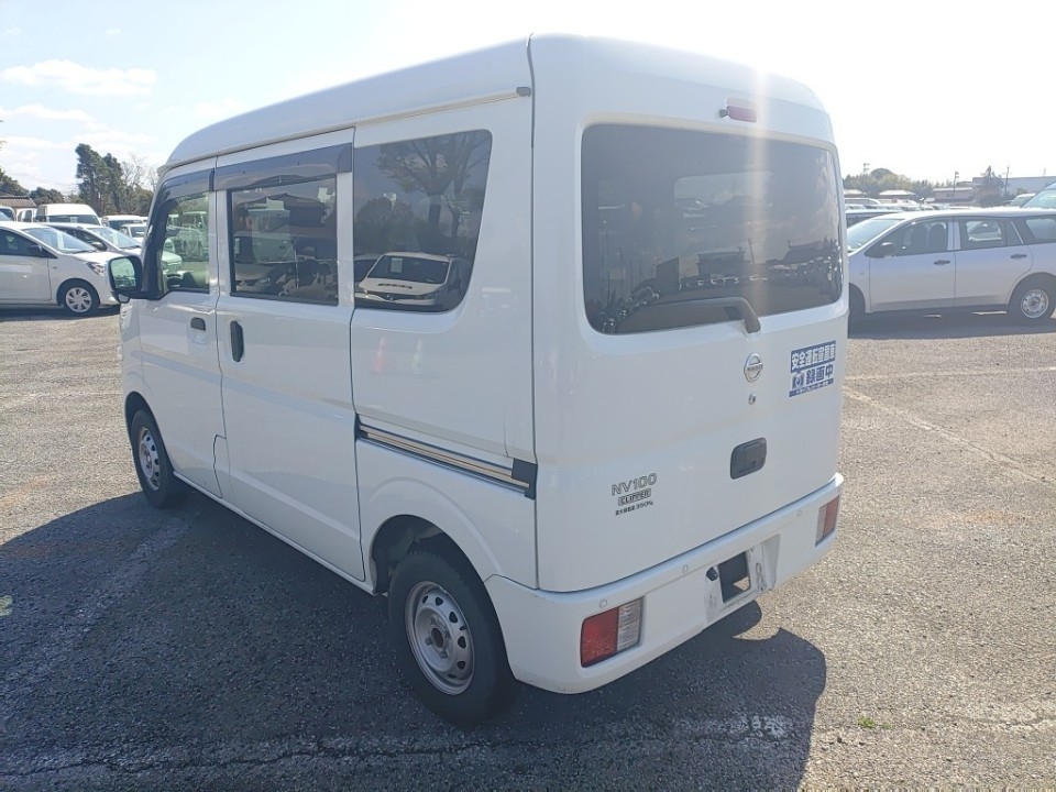 NISSAN NV100 CLIPPER