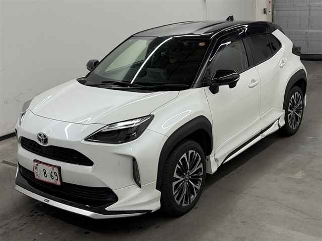 TOYOTA YARIS CROSS