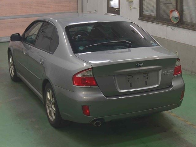 SUBARU LEGACY B4
