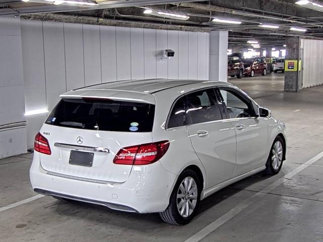 MERCEDES-BENZ B-CLASS
